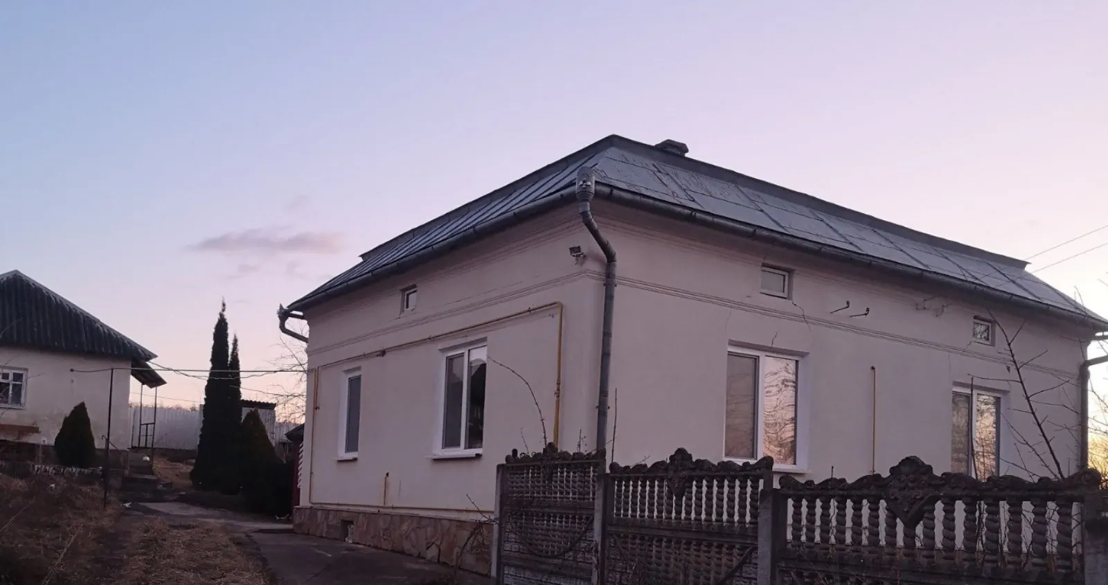 Будинок у Івано-Франківській області — фото 1
