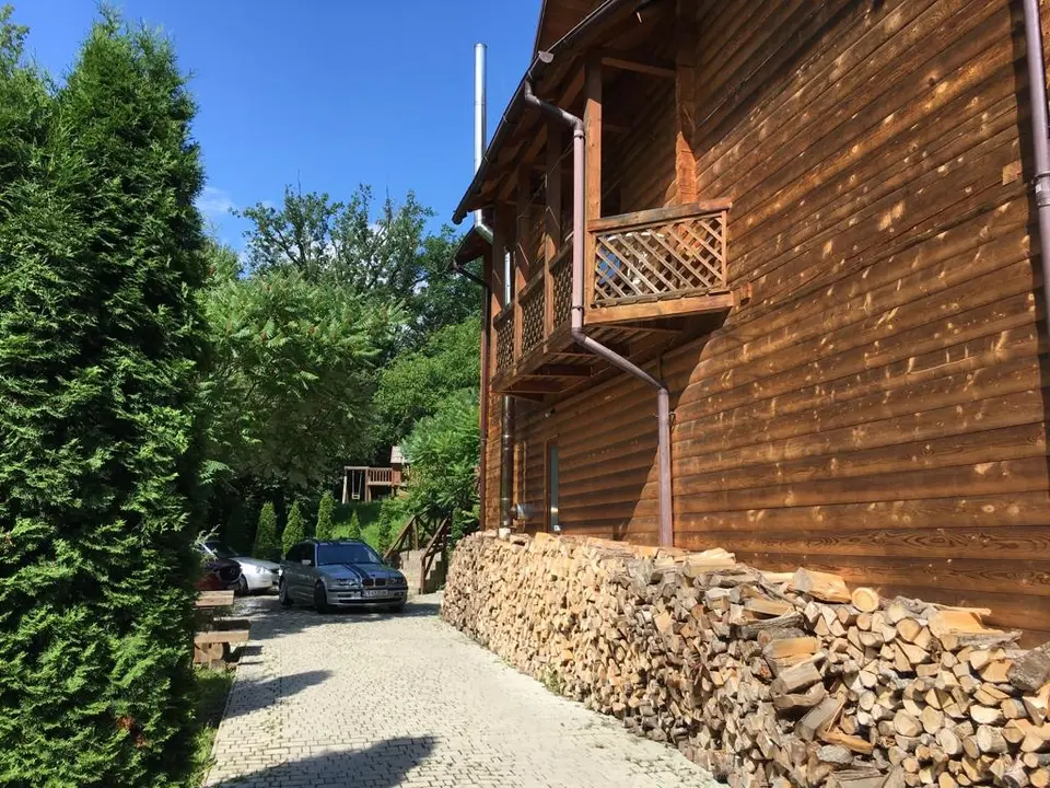 Продам готель у Карпатах — фото 6