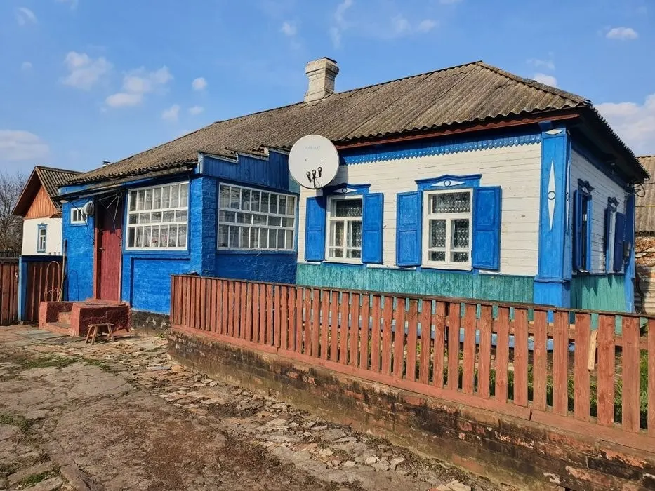Продам будинок смт Чупахівка — фото 1