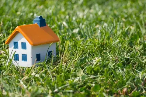 Продам участок Осокорки 6 сот., електрика 10кВт