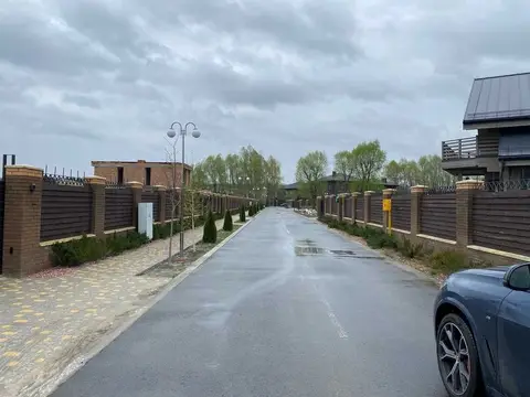 Продаж ділянки під житлову забудову КМ Хутір Ясний, 12 соток