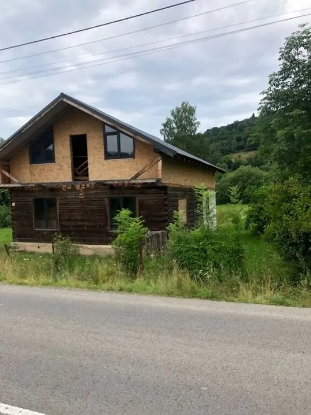 Продаж земельної ділянки та будинку — фото 1
