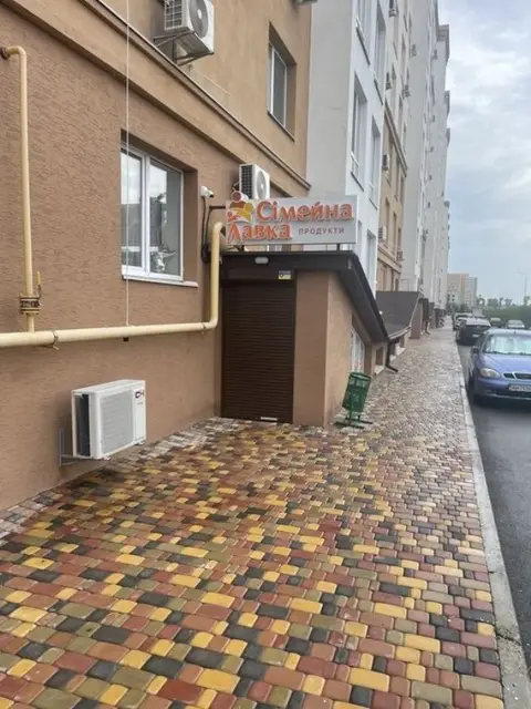 Продам комерційне приміщення