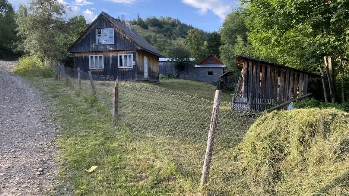 Земельна ділянка з будинком — фото 1