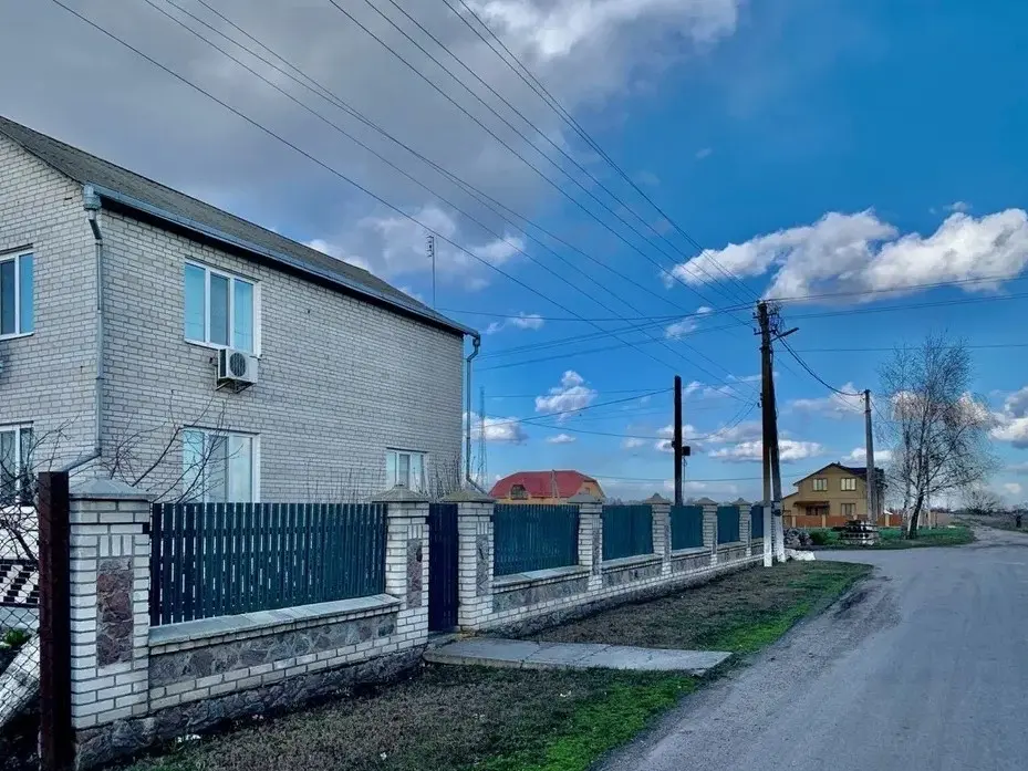 Продам двоповерховий будинок в м. Узин — фото 4