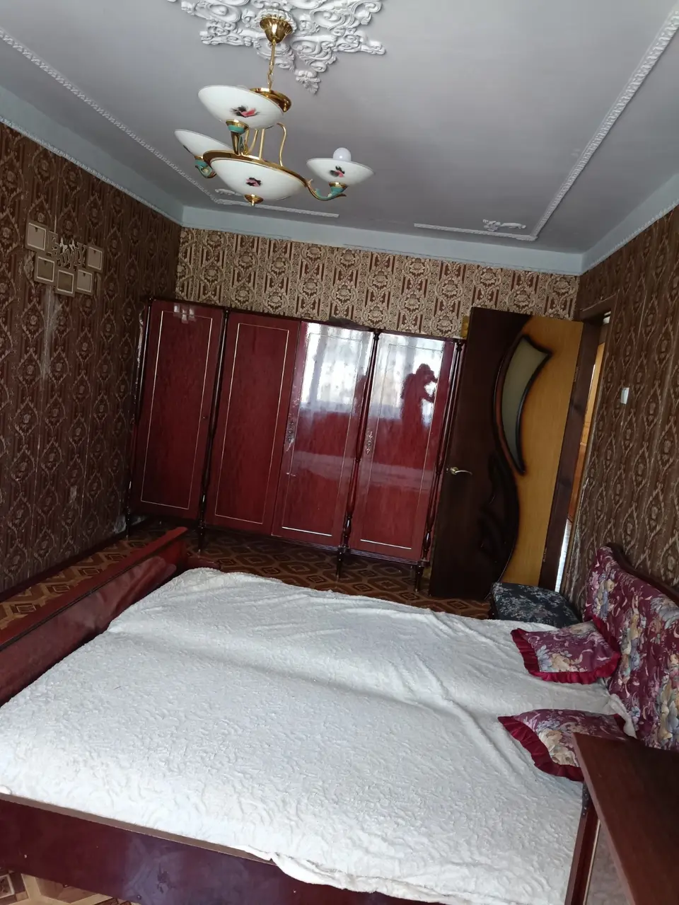 Продаю трехкомнатную квартиру — фото 2