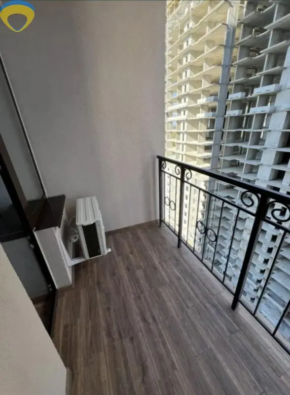 1 ком. квартира в Акрополь 2 42м Евроремонт Балкон — фото 2