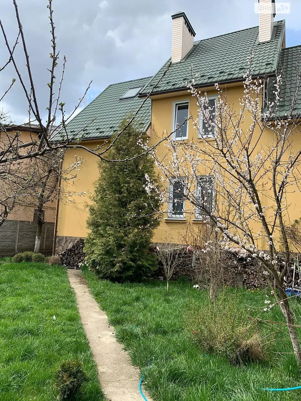 Продаж 3 поверхового будинку з гаражем та магазином в м. Івано-Франківськ — фото 3