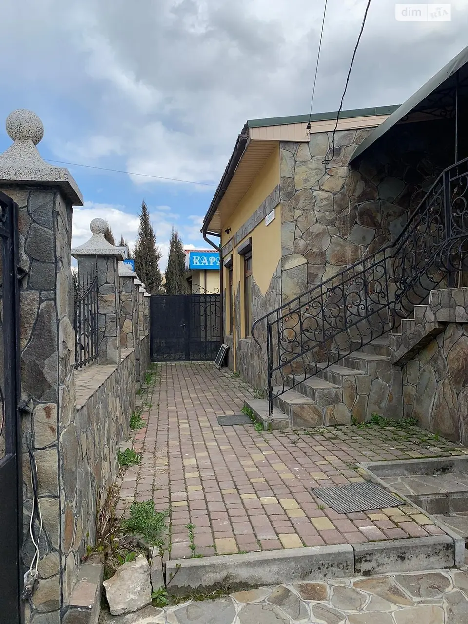 Продаж 3 поверхового будинку з гаражем та магазином в м. Івано-Франківськ — фото 4
