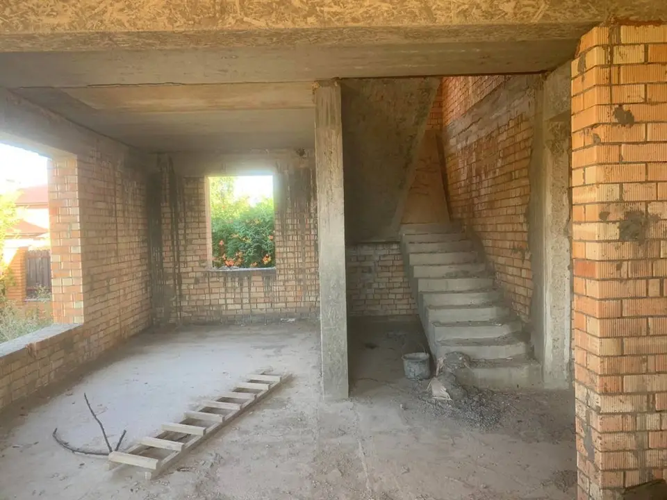 Недобудований будинок — фото 3