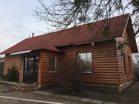 Продається будинок з 20 сотками землі в м. Ізюм Харківської області