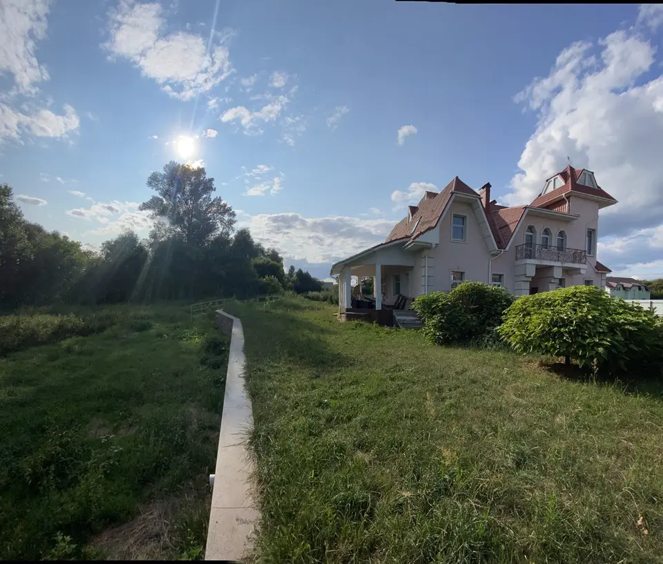 Продається будинок 300м2 з терассою і гостьовим будиночком з гаражем. — фото 4