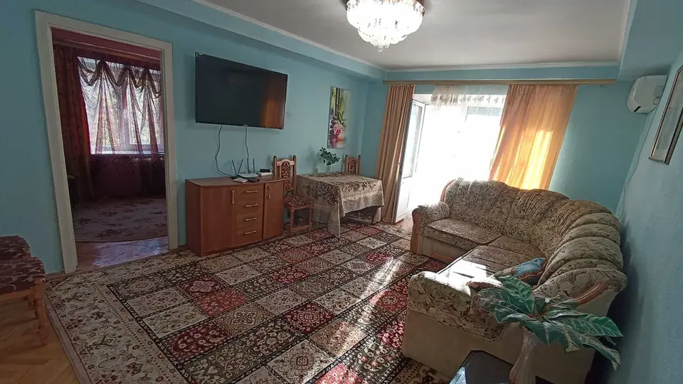Посуточно или более длительно сдаю 4комнатную квартиру в центре Киева на бул.Л. Украинки 9 — фото 2