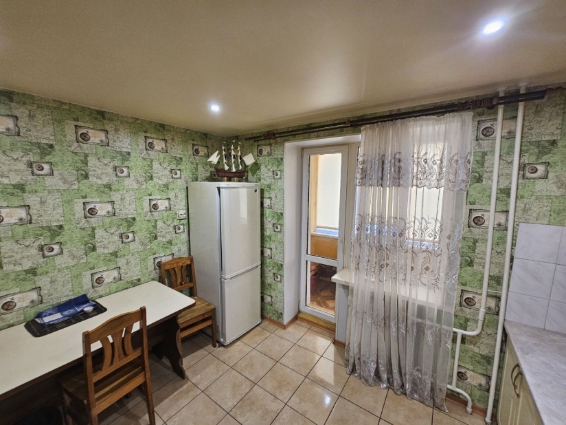 Фото 2 Продаж Квартир Сучасна квартира в тихому спокійному центрі