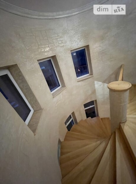 Фото 14 Продаж Квартир Продаж 3 поверхового будинку з мансардою поруч з Києвом