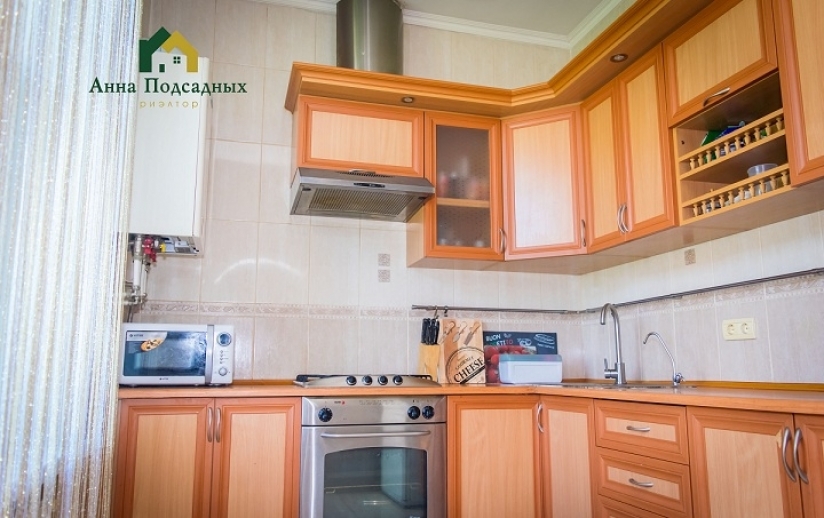 Фото 2 Продаж Квартир ​Звучание города. 3х комнатная сталинка в Центре в сердце Херсона на пл. Свободы.