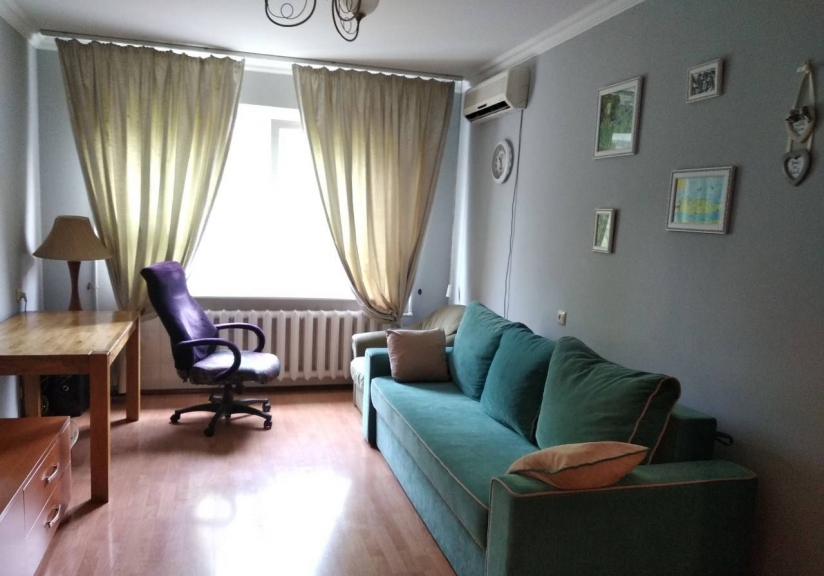 Фото 12 Продаж Квартир Продам трехкомнатную квартиру