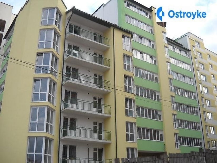 Фото 1 Продаж Квартир Рєпіна вулиця, р-н костелу