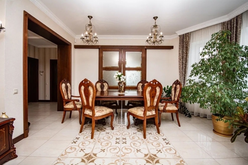 Фото 9 Продаж Квартир Чудовий будинок з дорогим ремонтом, меблями і технікою поруч з Києвом