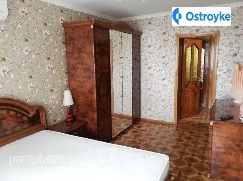 Фото 1 Продаж Квартир Ботанический переулок