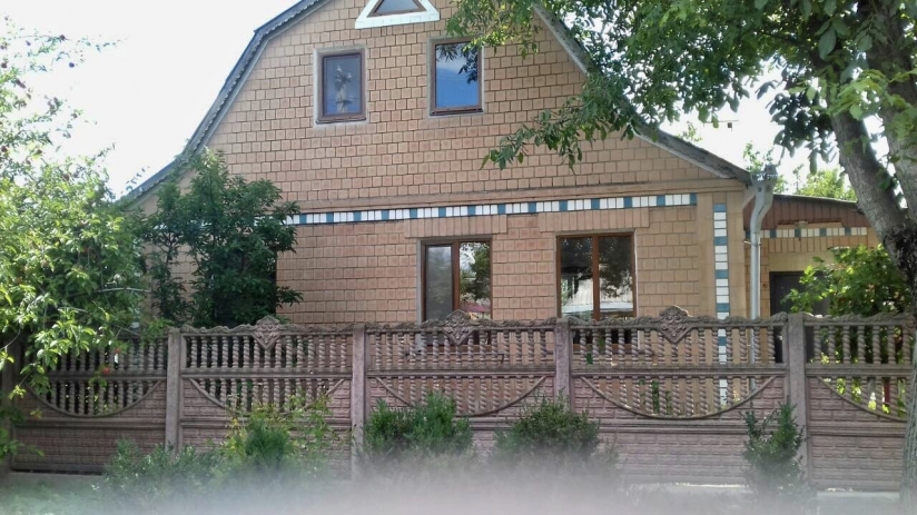 Фото 1 Продаж Квартир Продається будинок