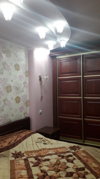 Фото 8 Продаж Квартир Своя 2 к.кв. 50 м.кв. Салтовка Краснодарская ул. кирпич с евроремонтом и мебелью.