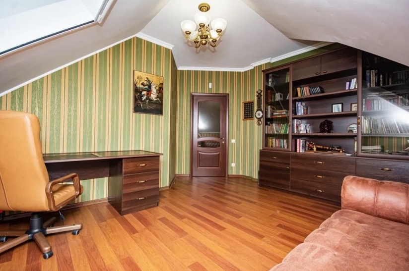 Фото 18 Продаж Квартир Чудовий будинок з дорогим ремонтом, меблями і технікою поруч з Києвом