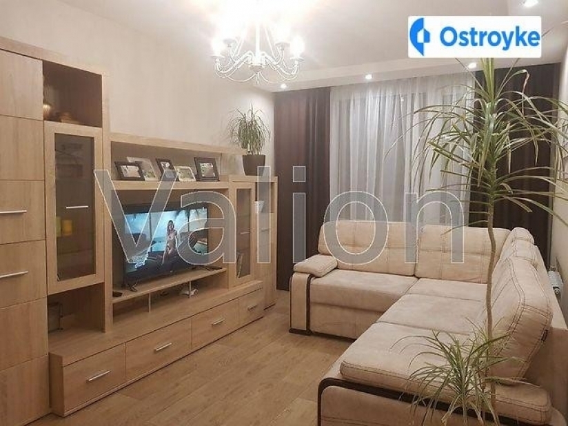 Фото 1 Продаж Квартир Валентиновская ул.