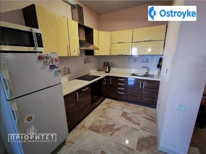 Фото 3 Продаж Квартир Среднефонтанская улица