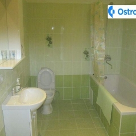 $flat->street $flat->street