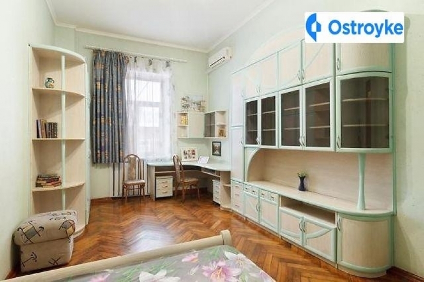 Фото 7 Продаж Квартир Конституции майдан