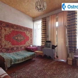 $flat->street $flat->street