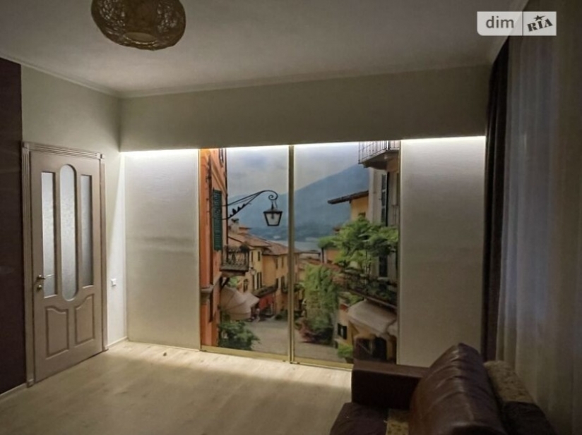 Фото 11 Продаж Квартир Продаж 3 поверхового будинку з мансардою поруч з Києвом