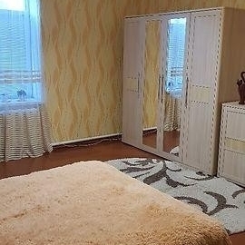 $flat->street $flat->street