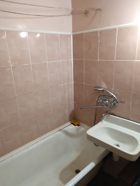 Фото 1 Продаж Квартир Продам 1к квартиру чешка 5/9 Добровольского 127