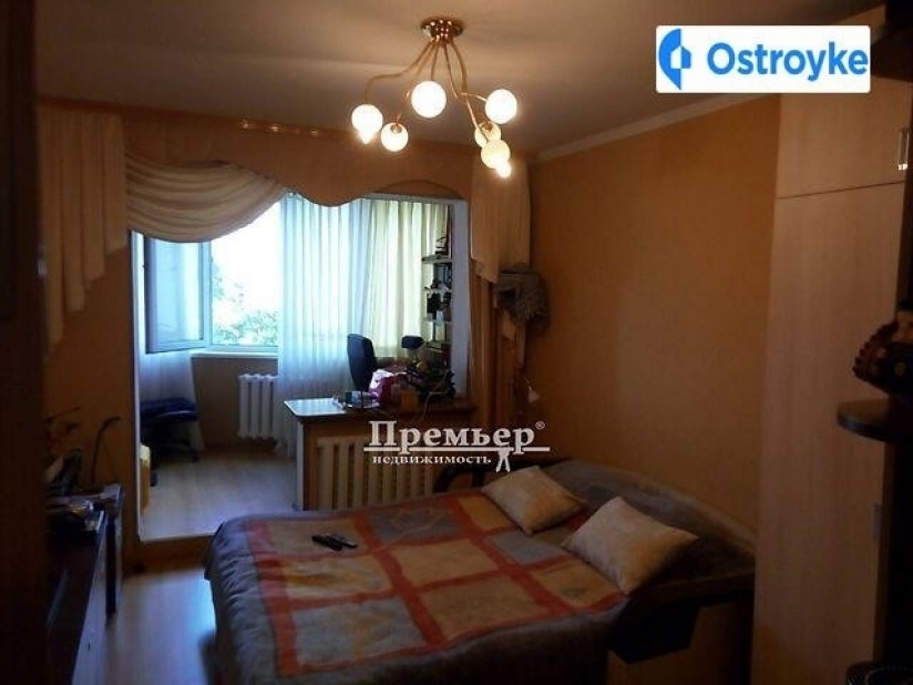 Фото 1 Продаж Квартир Левитана ул.