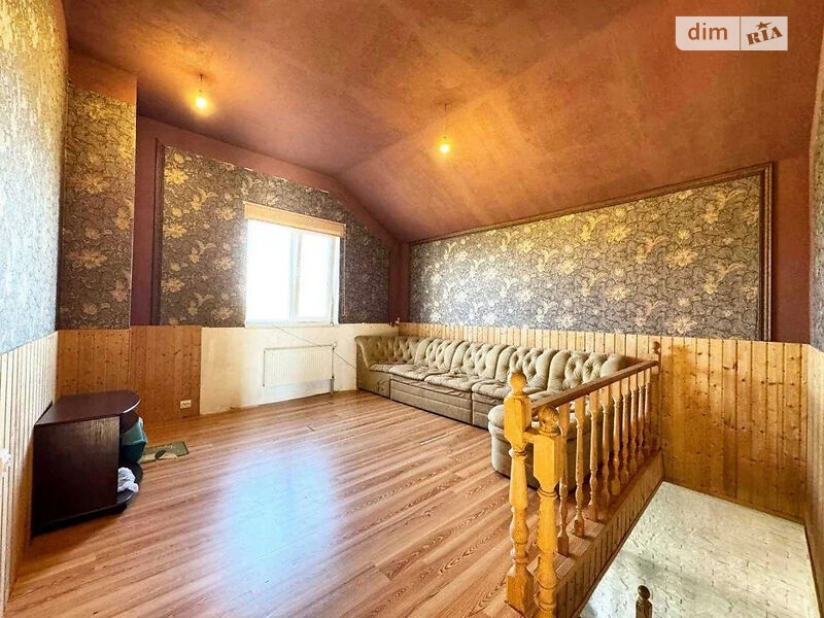 Фото 11 Продаж Квартир Продаж 2 поверхового будинку з верандою і ділянкою на 11 соток, 131.7 кв. м, 3 кімнати