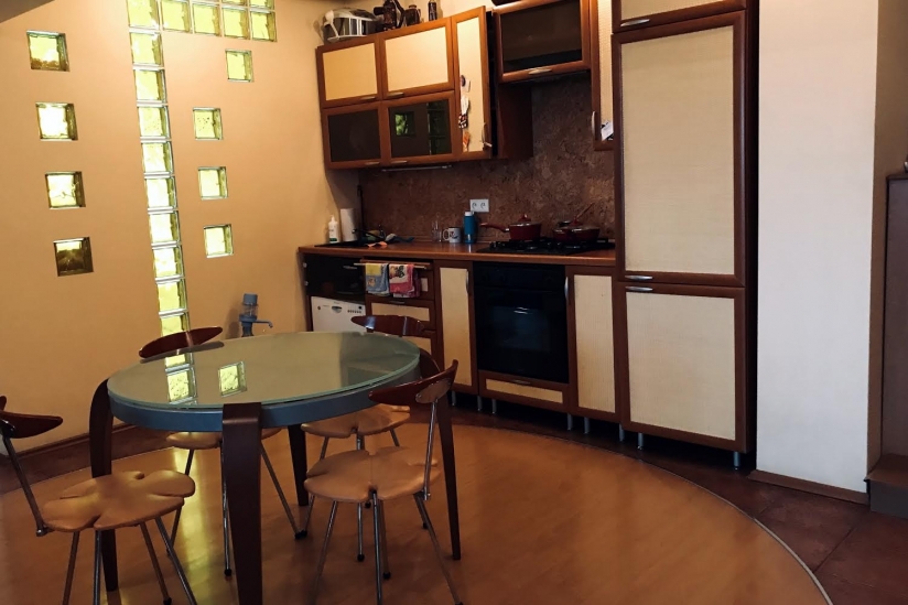 Фото 1 Продаж Квартир Продаётся квартира по ул.Белорусская,17б