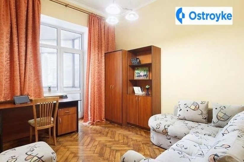 Фото 4 Продаж Квартир Конституции майдан