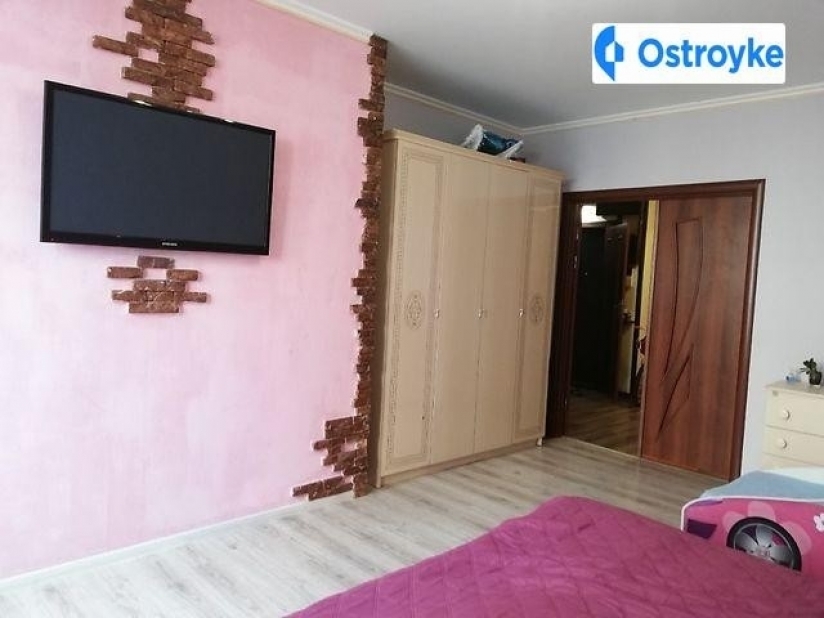 Фото 9 Продаж Квартир Олени Пчілки улица