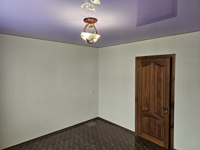 Фото 8 Продаж Квартир Сучасна квартира в тихому спокійному центрі