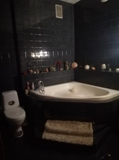 Фото 7 Продаж Квартир Продам четырехкомнатную квартиру в центре.