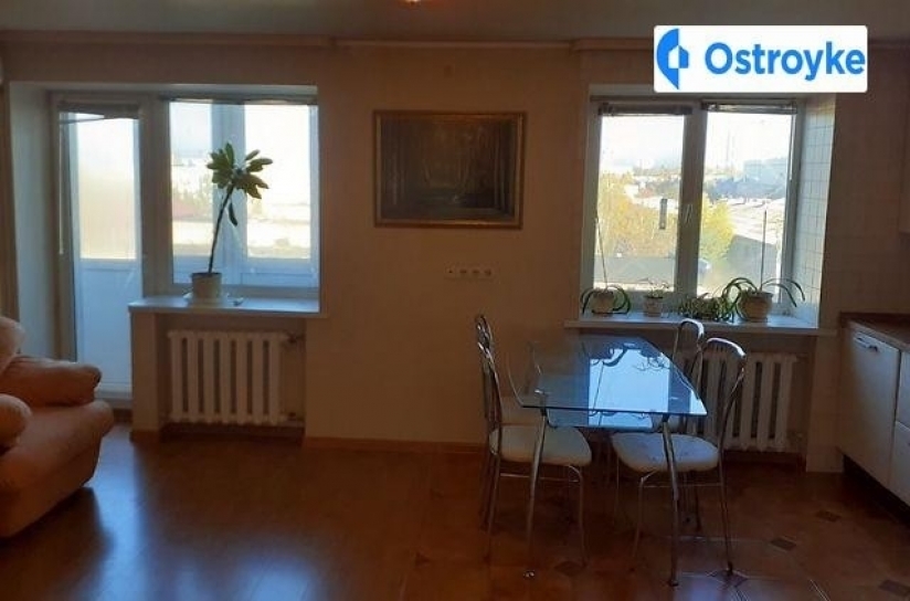 Фото 2 Продаж Квартир Университетская улица