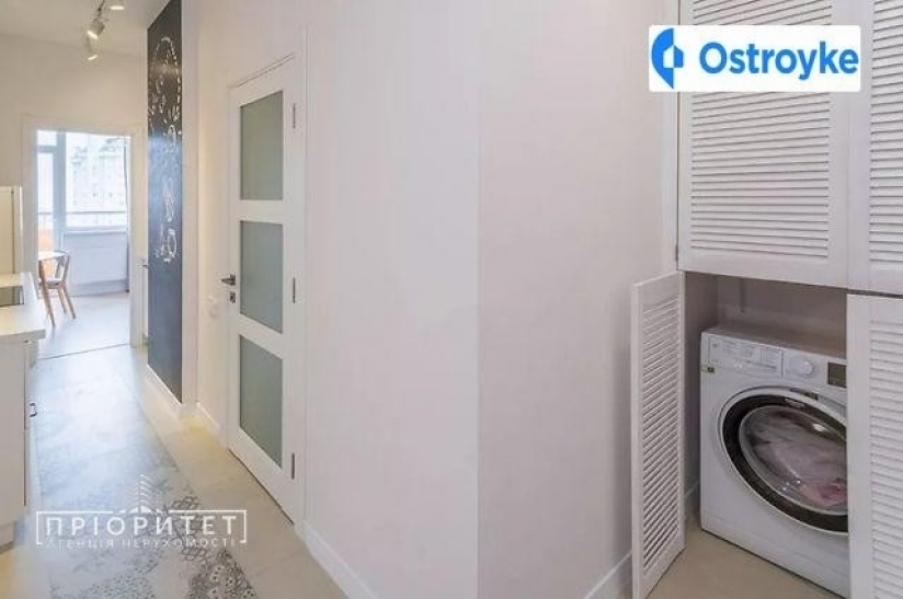 Фото 1 Продаж Квартир Среднефонтанская улица