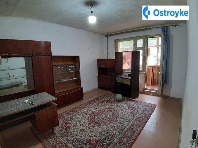 Фото 1 Продаж Квартир 1й микрорайон