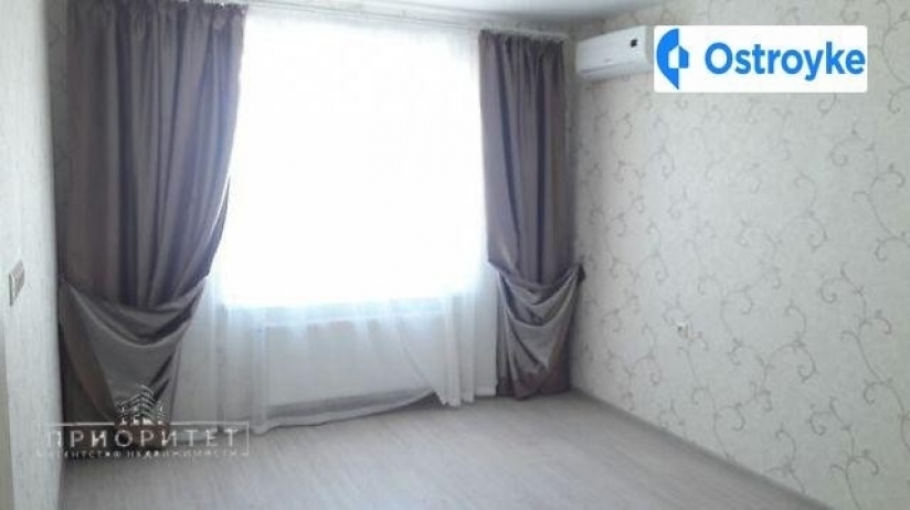 Фото 1 Продаж Квартир Радужный микрорайон