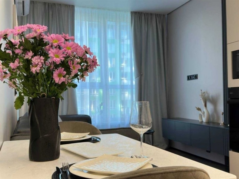 Фото 8 Продаж Квартир Від власника! Унікальна 2 к., евротрешка в локації Центральний парк!