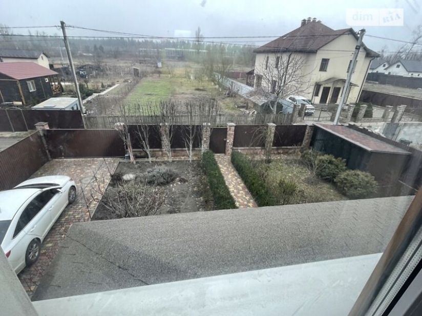 Фото 3 Продаж Квартир Продаж 3 поверхового будинку з мансардою поруч з Києвом
