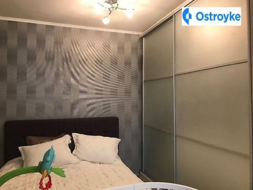 Фото 4 Продаж Квартир Університетська улица