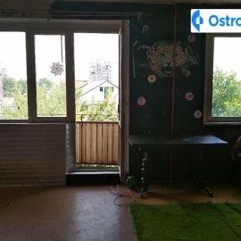 $flat->street $flat->street